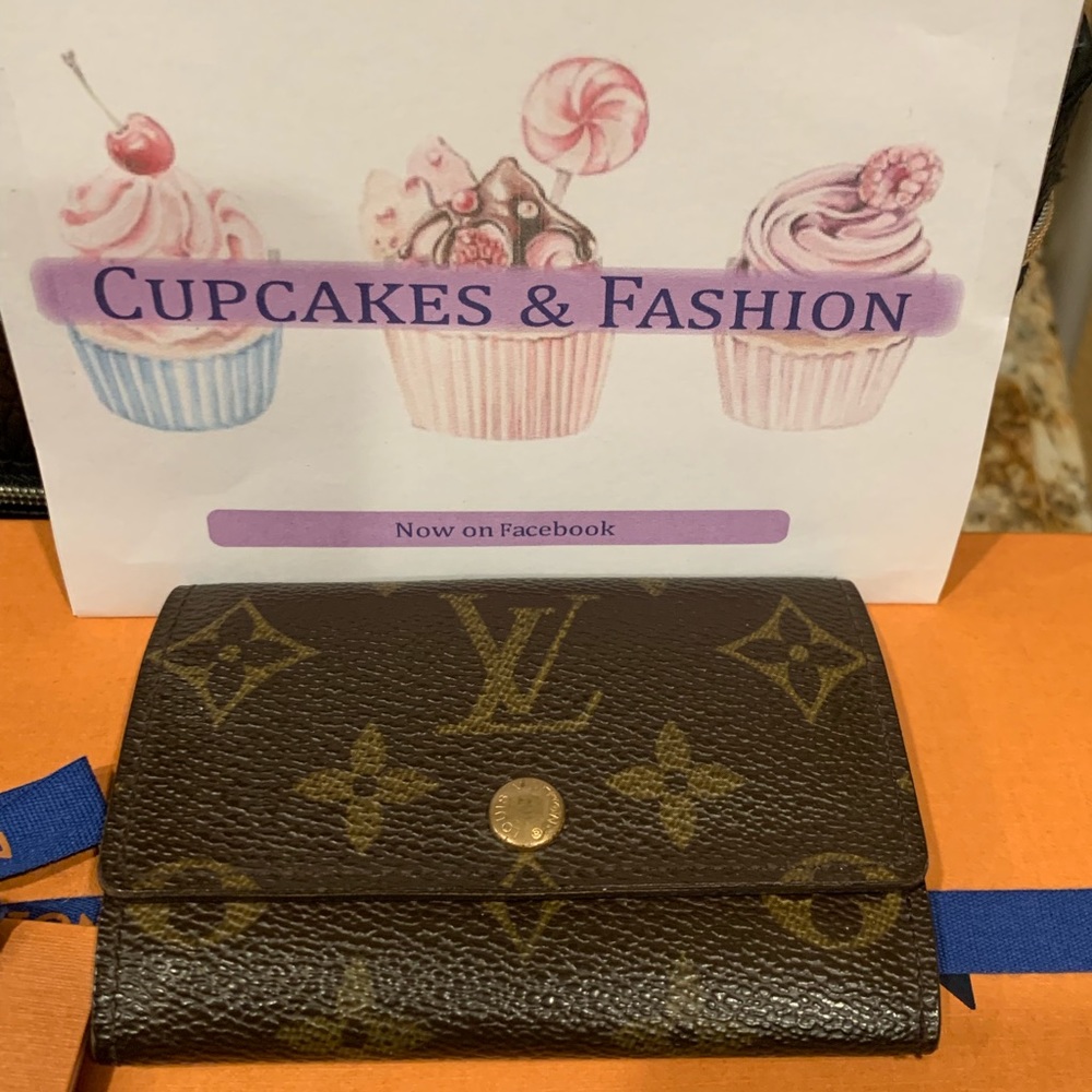 ❌❌SOLD ON MERC❌❌Authentic Louis Vuitton Monogram 6